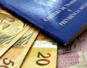 Prazo para retirada do abono salarial de 2015 termina nesta quinta