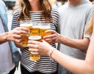 Projeto de lei quer proibir consumo de bebidas alcoólicas nas ruas