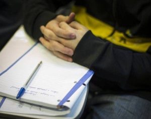 Ensino religioso trava base curricular