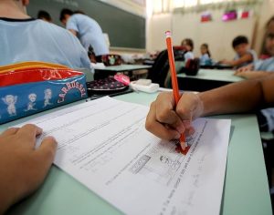 Carga horária da rede municipal de ensino não será ampliada