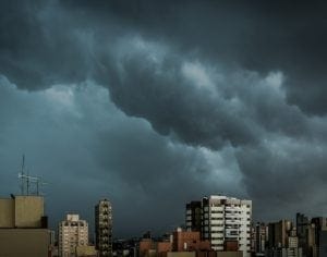 Natal deve ser de chuva e temporais em Londrina