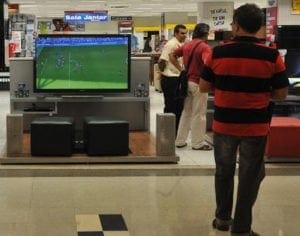 Pesquisa mostra que 48% dos consumidores pretendem reduzir gastos em 2018