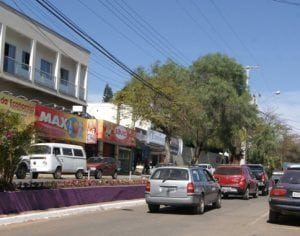 76% dos municípios cresceram acima da média do Paraná