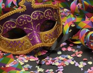 Feriado de Carnaval: Mudança no horário do comércio