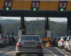 Polícia Federal faz buscas em Londrina, em investigação de desvios no pedágio