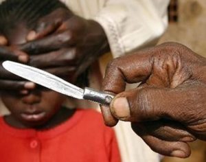 No mundo, 200 milhões de mulheres sofrem consequências de mutilação genital