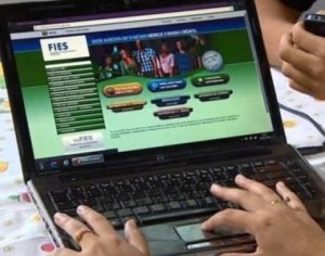 Tem Fies? Prazo para renovação dos contratos é até quinta-feira