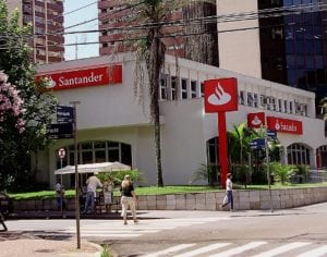 Banco da região central de Londrina é assaltado