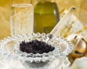 Exército pretende gastar 6 milhões para comprar camarão, caviar e espumante