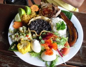 Qual é o principal ‘café da manhã’ na Costa Rica? Fique sabendo!