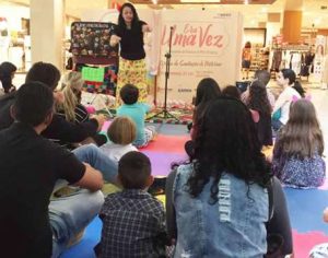 Coletivo de contadoras de história vence concurso de educação