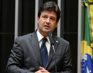 Bolsonaro anuncia deputado Mandetta como futuro ministro da Saúde