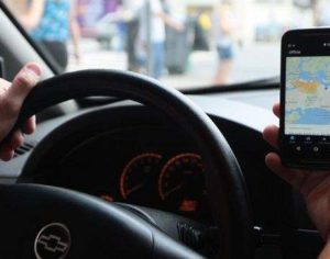 Motoristas de aplicativos fazem paralisação em Londrina