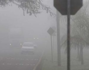 Defesa Civil faz alerta por neblina e baixa visibilidade neste sábado