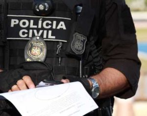 Polícia Civil apreende arma de fogo de estudante que fez vídeo racista