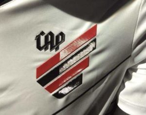 Às vésperas da final, diretoria do Atlético troca de identidade e revolta torcedores