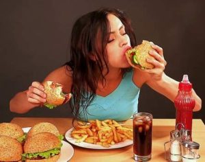 Uma nova droga pode te deixar comer qualquer coisa sem ganhar peso