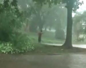 Corpo de rapaz que pulou em rio durante a chuva em Londrina é encontrado