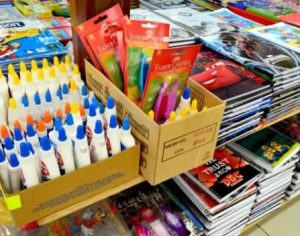 Ipem-PR faz alerta para compra de materiais escolares