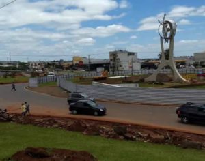 Prefeitura interdita Dez de Dezembro para obras do viaduto