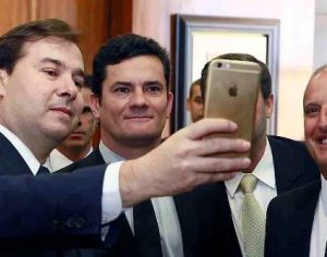 Moro orientou Deltan a “ficar com 30%” de delação; juristas veem fato grave