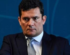 Após pedido de políticos, Moro divide pacote anticrime em três partes