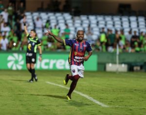 Toledo vence o Coritiba na capital e é campeão do primeiro turno