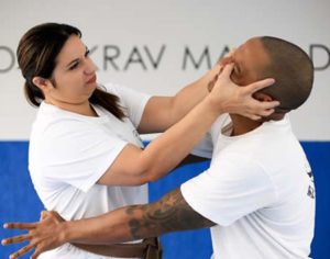 Curso de Defesa Pessoal para Mulheres tem mais de 400 inscritas