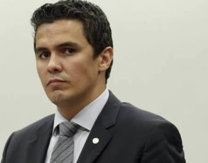 Deputado de Londrina vota a favor da Reforma da Previdência na CCJ