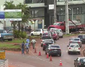 Construtora pede suspensão de obras da Av. Dez de Dezembro
