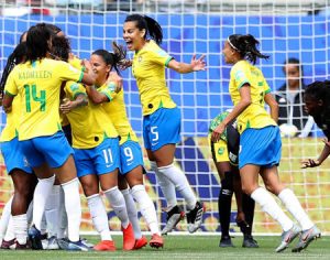 Brasil vence a Jamaica por 3 a 0 na estreia da Copa do Mundo Feminina