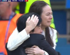 Tailândia se emociona ao marcar primeiro gol em Copa do Mundo