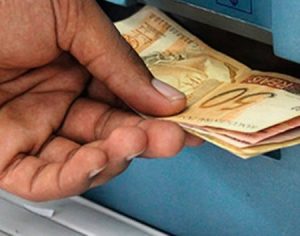 Caixa divulga calendário e regras para saque do FGTS; confira