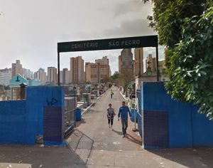 Túmulo é violado no Cemitério São Pedro, no Centro de Londrina