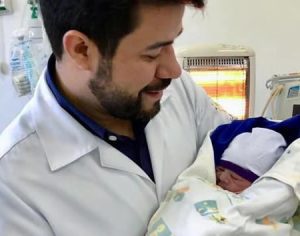 Parto de emergência é realizado por equipe de UPA em Londrina