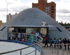 Planetário de Londrina divulga calendário especial de férias escolares