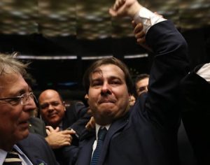 Por 379 votos a 131, Câmara aprova texto-base da Previdência em 1ª votação