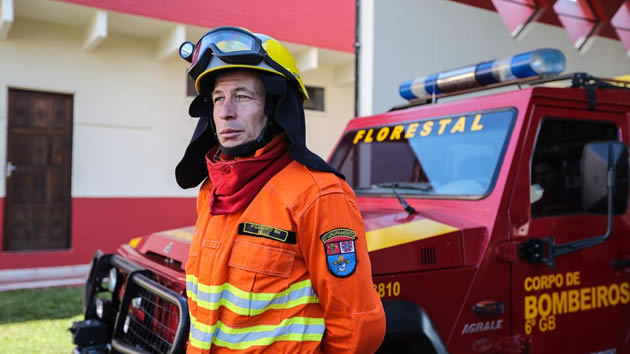 Bombeiros Paraná Amazônia combater incêndio