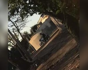 Internautas denunciam motociclista que se masturba em Londrina