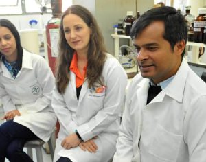 Parceria entre UEL e instituto alemão investe em tratamento de melanoma