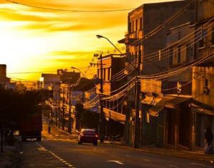Calor bate recorde e Londrina registra dia mais quente do ano
