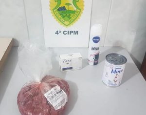 Rapaz é preso ao furtar coxão mole e leite moça de mercado em Londrina