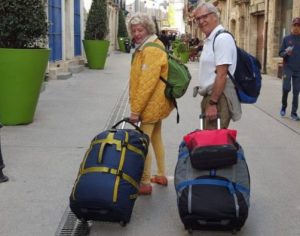 Casal de aposentados está há quatro anos viajando pelo mundo