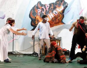 Projeto da Funcart leva arte a pessoas em situação de rua em Londrina