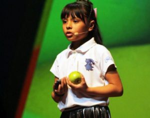 Garota mexicana que sofria bullying na escola tem QI superior ao de Einstein