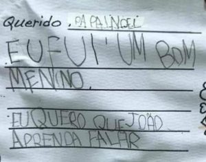 Em carta ao Papai Noel, menino com autismo pede que amigo, também autista, aprenda a falar
