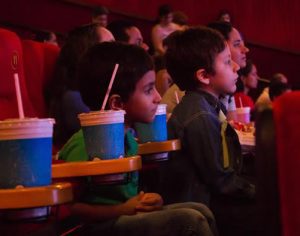 Cinema de Londrina realiza sessão exclusiva para crianças com autismo