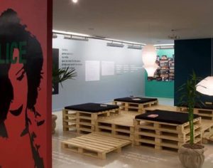Londrina recebe a exposição Poeta Alice