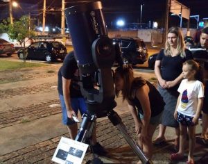 Londrina terá observação gratuita da lua e planetas neste sábado