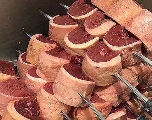 Universidade do Paraná vai servir picanha por R$ 3,80 para estudantes